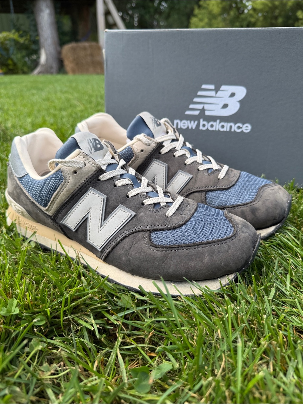 New Balance Men's 574 Sneakers - Navy Blue